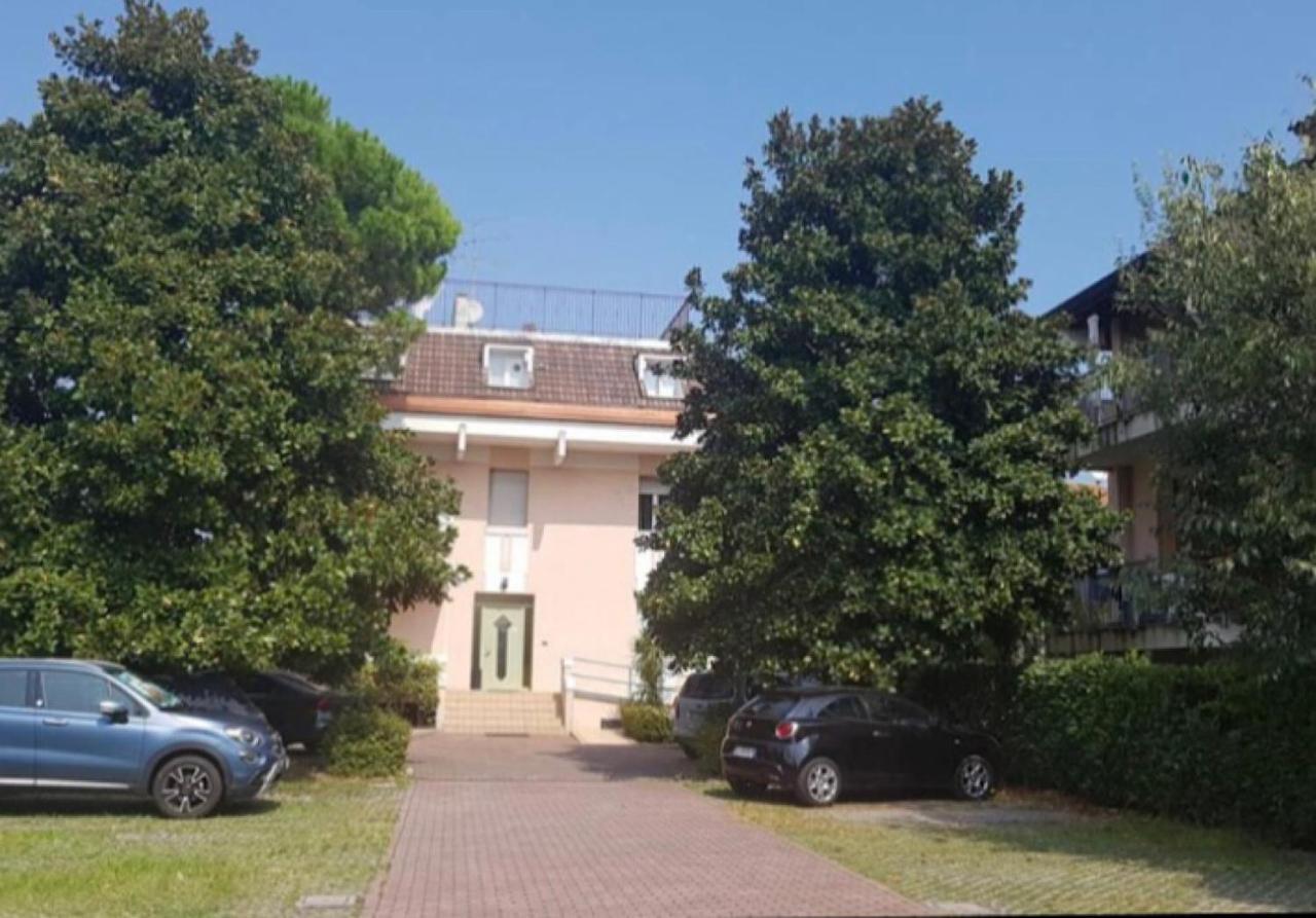 La Magnolia Apartments II Rose Desenzano del Garda Eksteriør billede